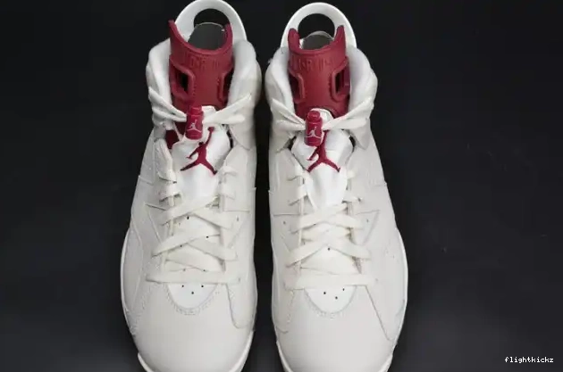 384664-116 Jordan white Air Retro Maroon 6 0522